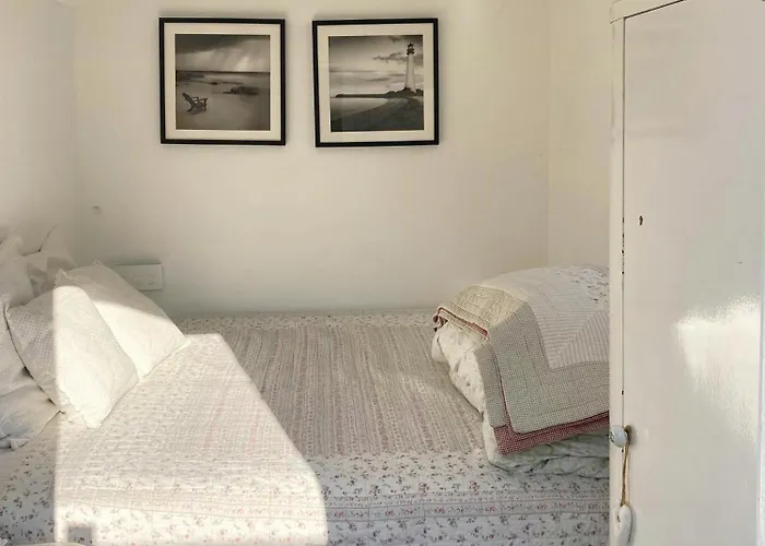 Feriehus Cosy, Undisturbed Sanctuary Away From The *